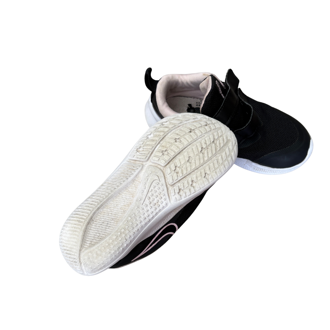 Star Runner Velcro Trainers image 2 of 2 by Nike